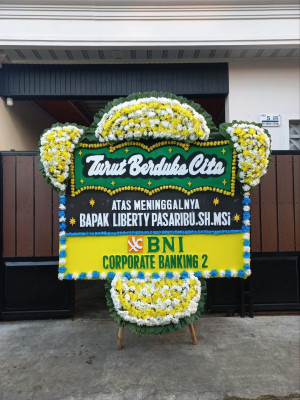 Papan Bunga Duka di Wetar Utara