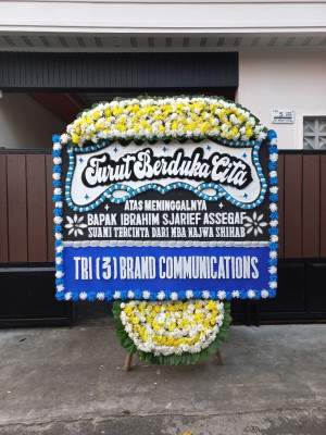 Papan Bunga Duka di Wetar Utara